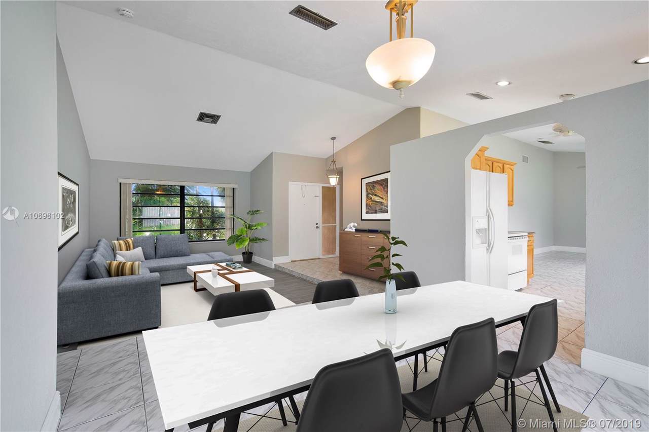 9617 118th Ave - Photo 1