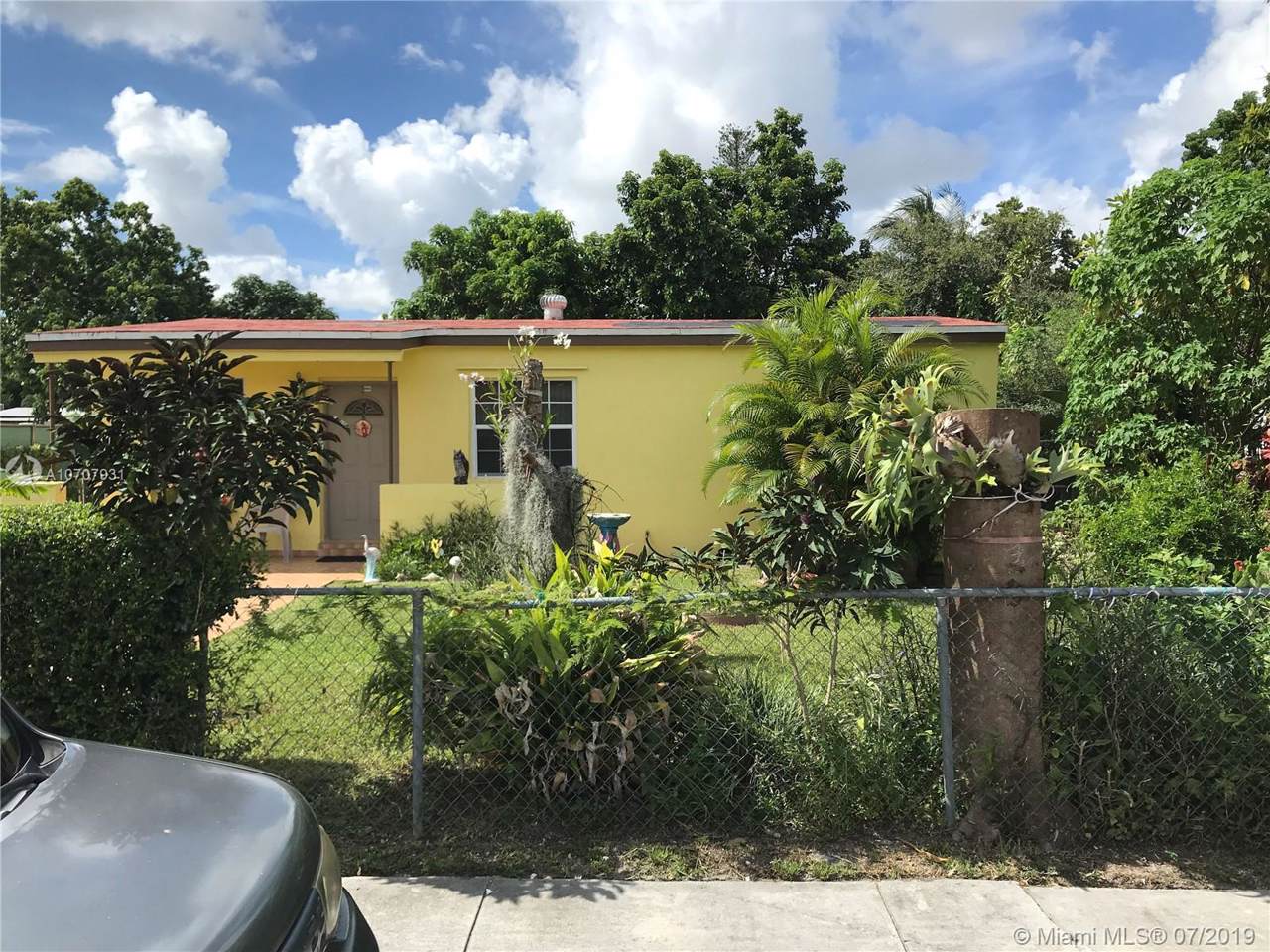 3515 98th St - Photo 1