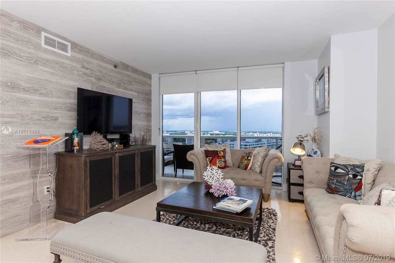 1800 Ocean Dr - Photo 1