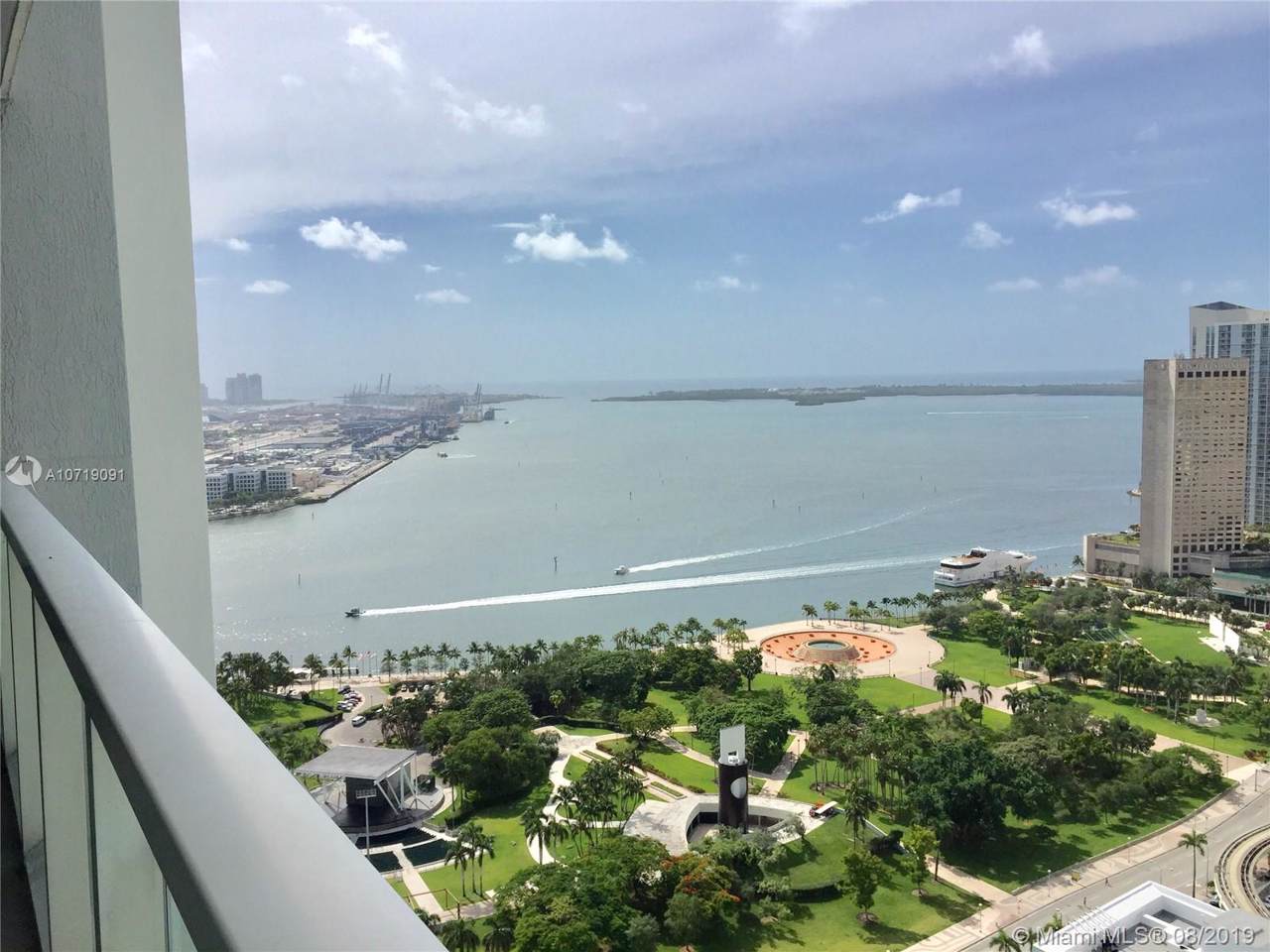244 Biscayne Blvd - Photo 1