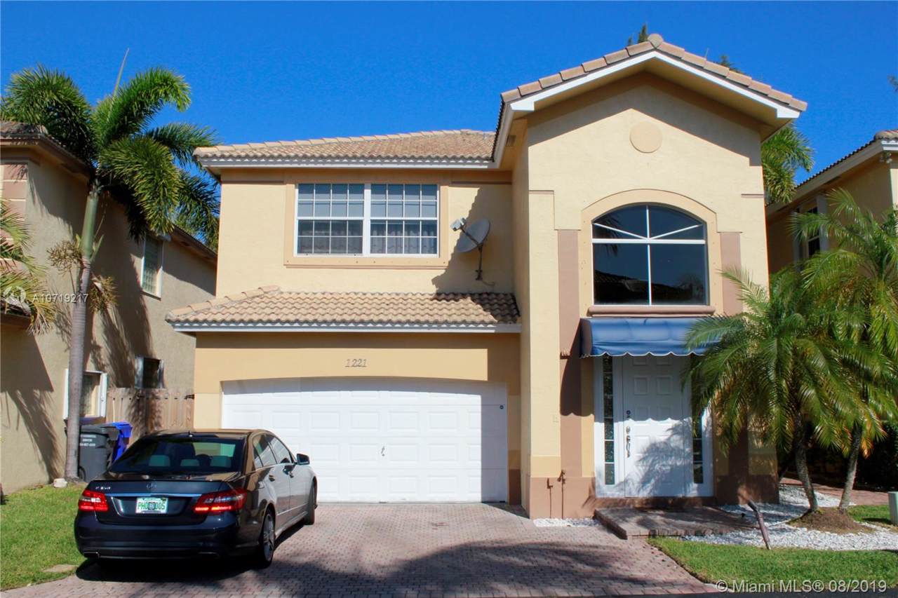 1221 Hayes St - Photo 1