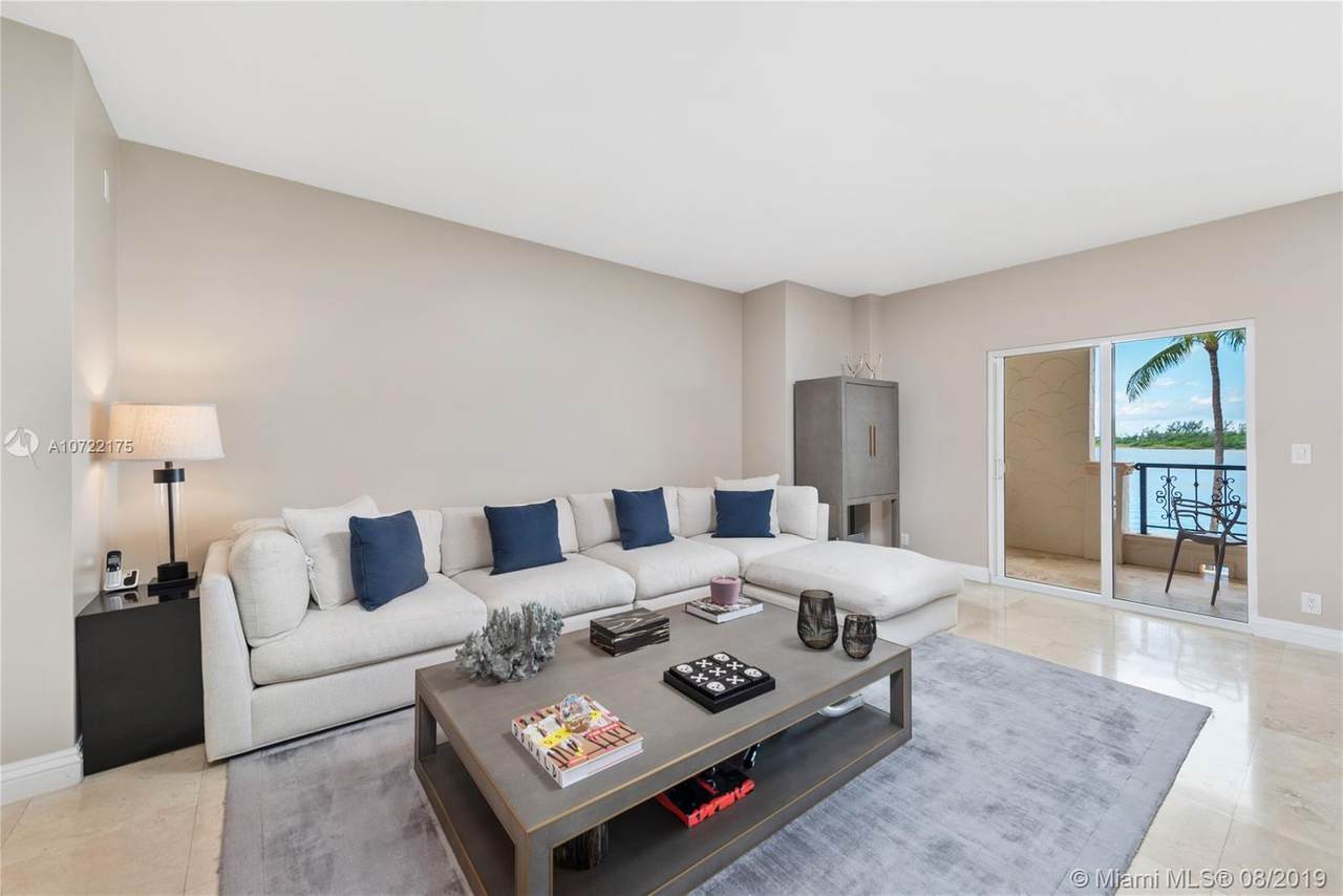 2422 Fisher Island Dr - Photo 1