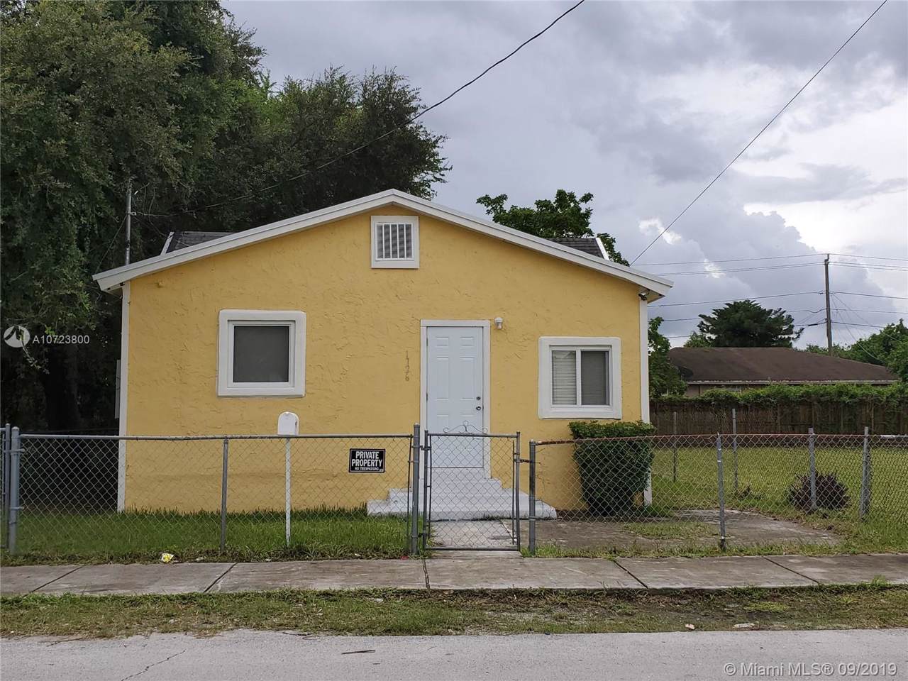 1726 63rd St - Photo 1