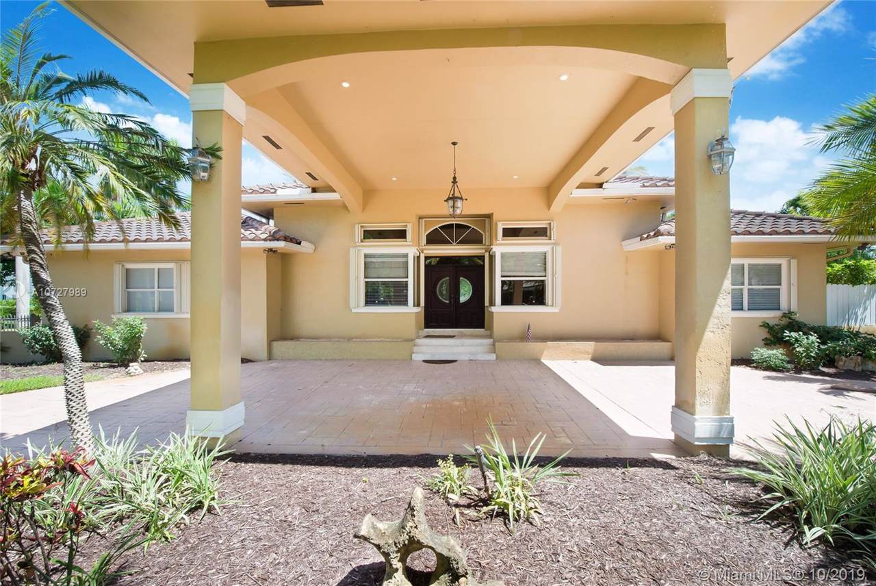 17615 80th Ct - Photo 1