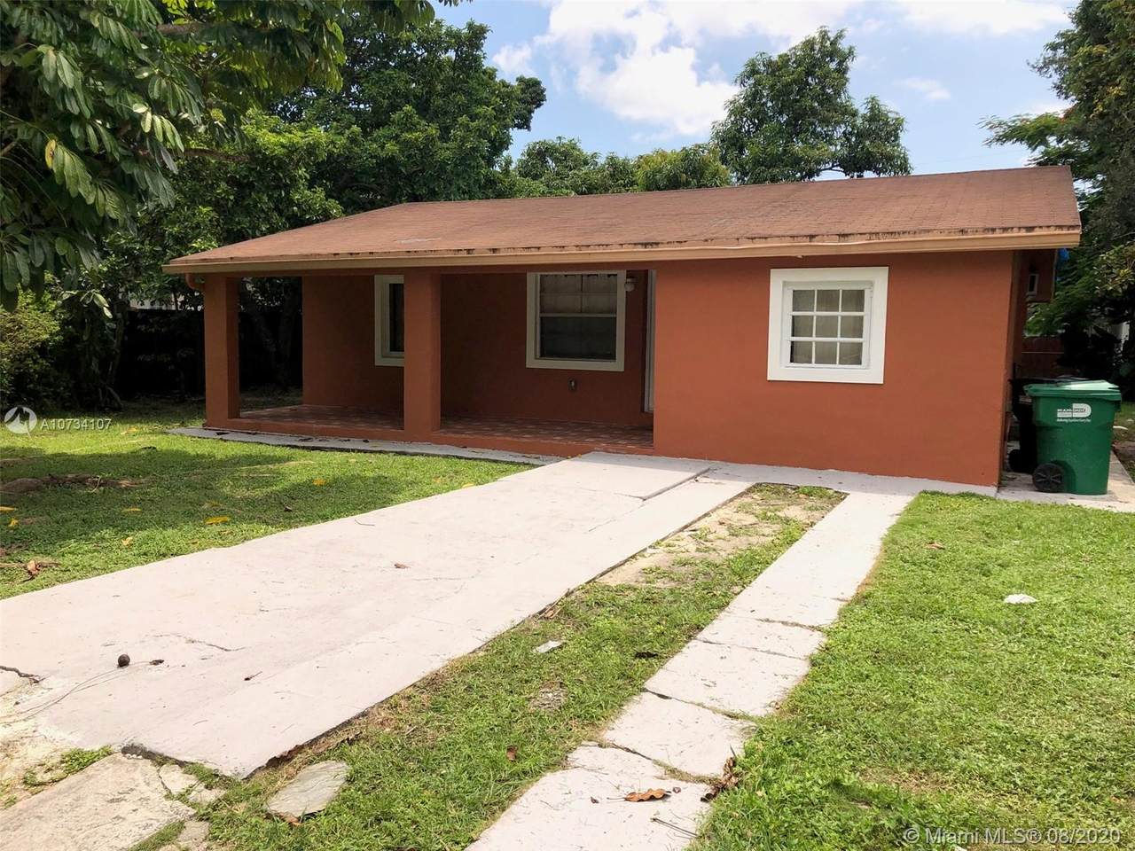 5920 59 ST - Photo 1