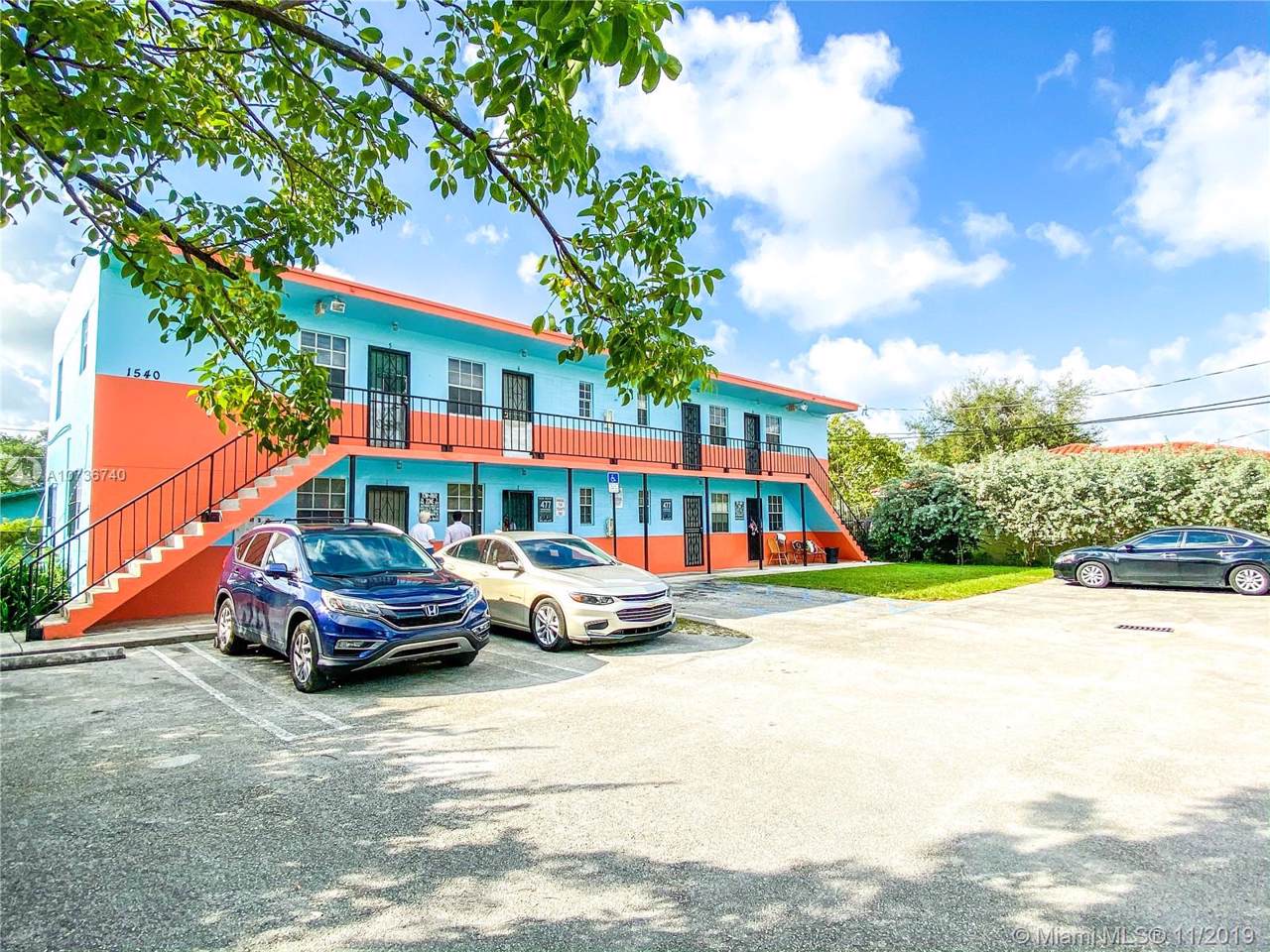 1540 60th St - Photo 1