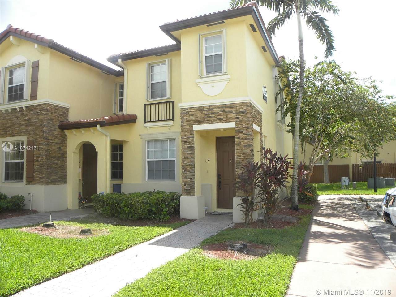 1555 33rd Rd - Photo 1