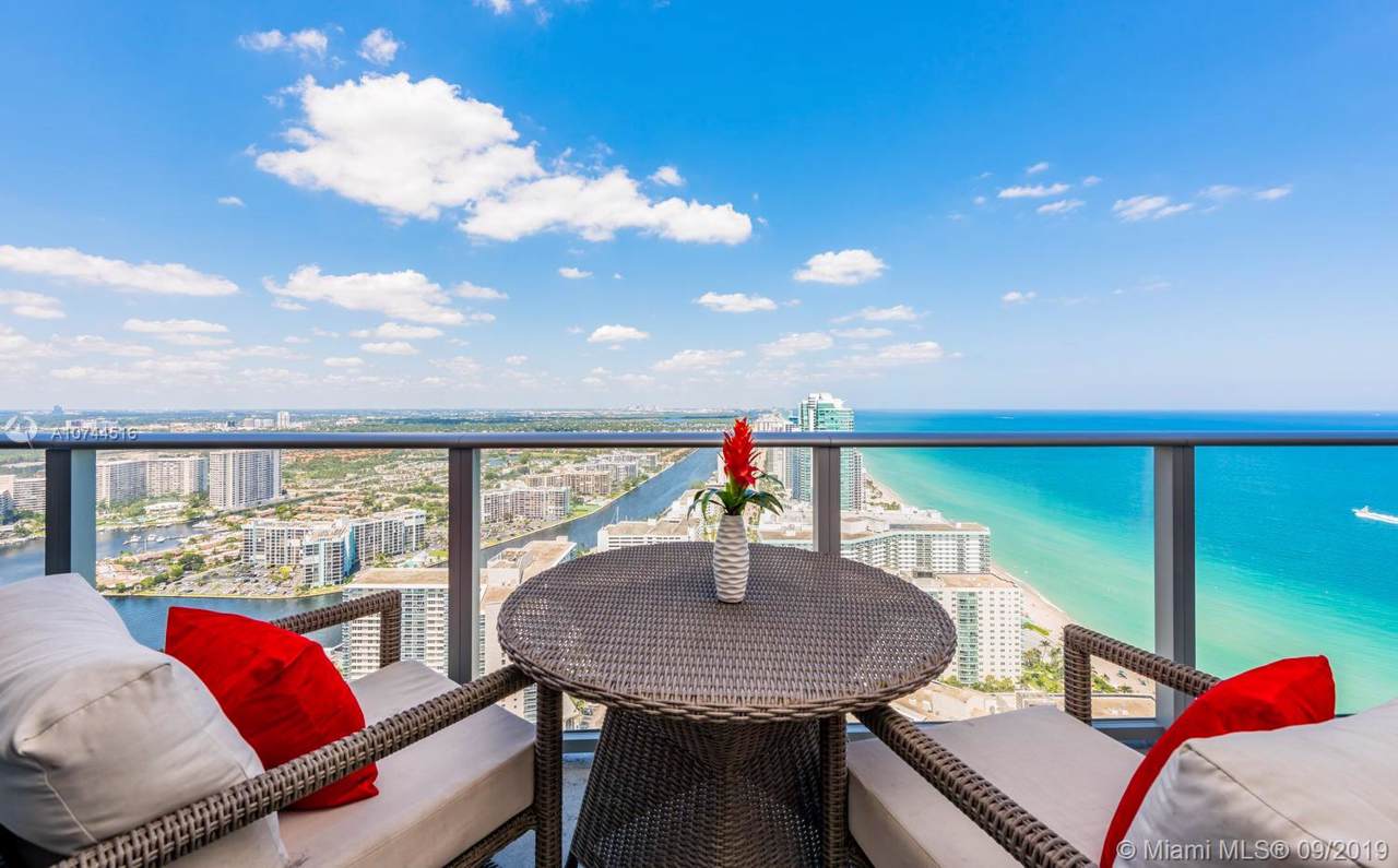 4111 Ocean Dr - Photo 1