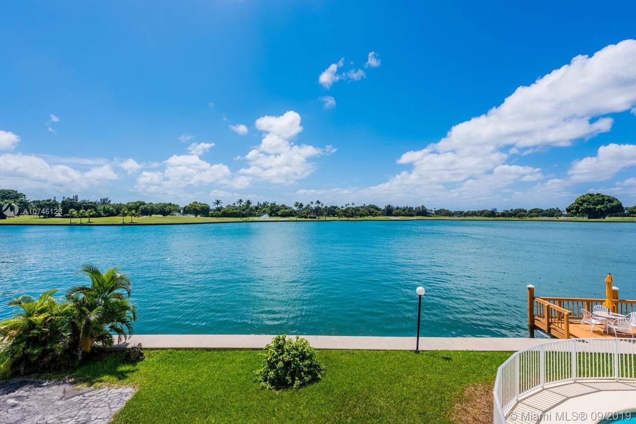 9270 Bay Harbor Dr - Photo 1
