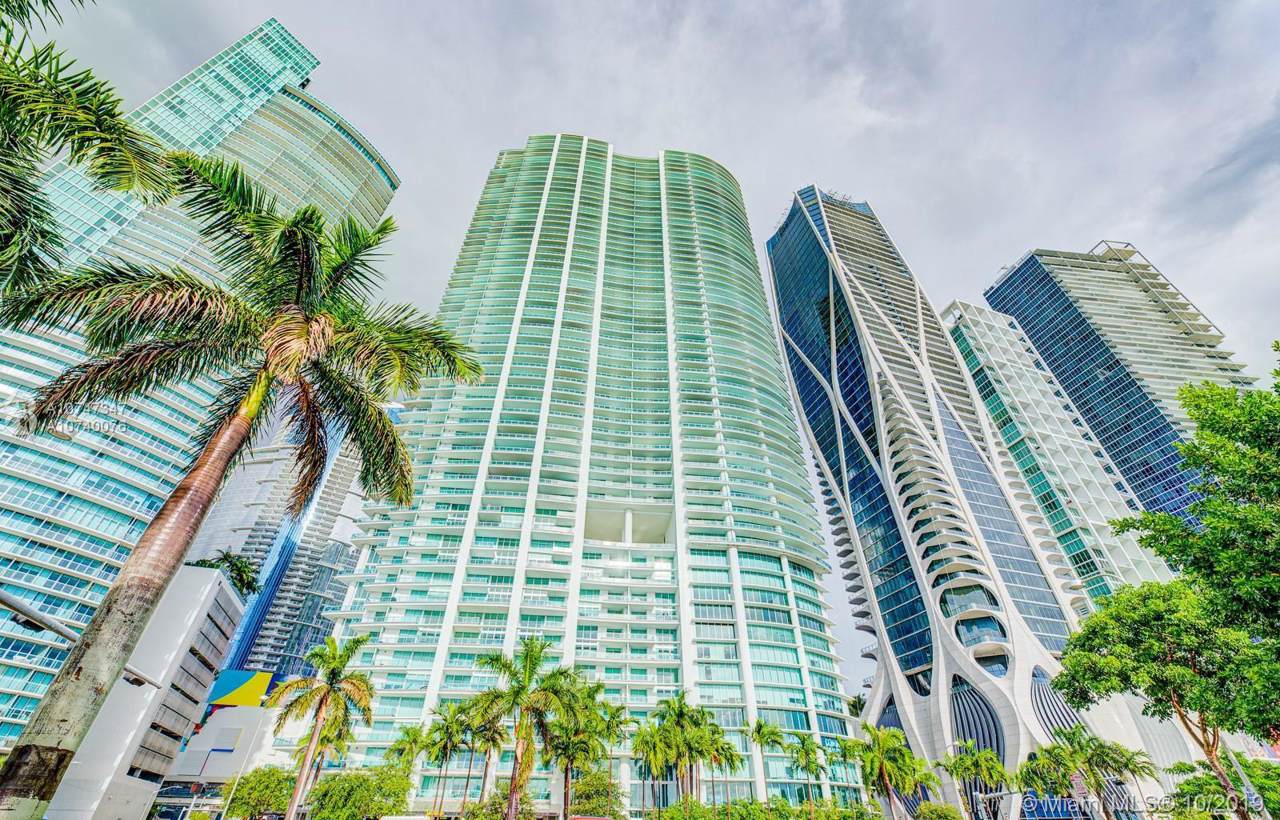 900 Biscayne Blvd - Photo 1