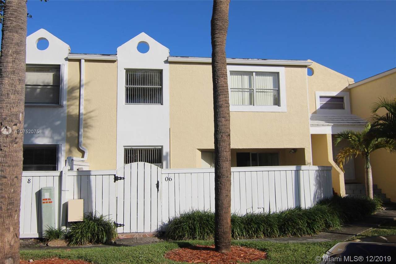 4575 68th Ct Cir - Photo 1