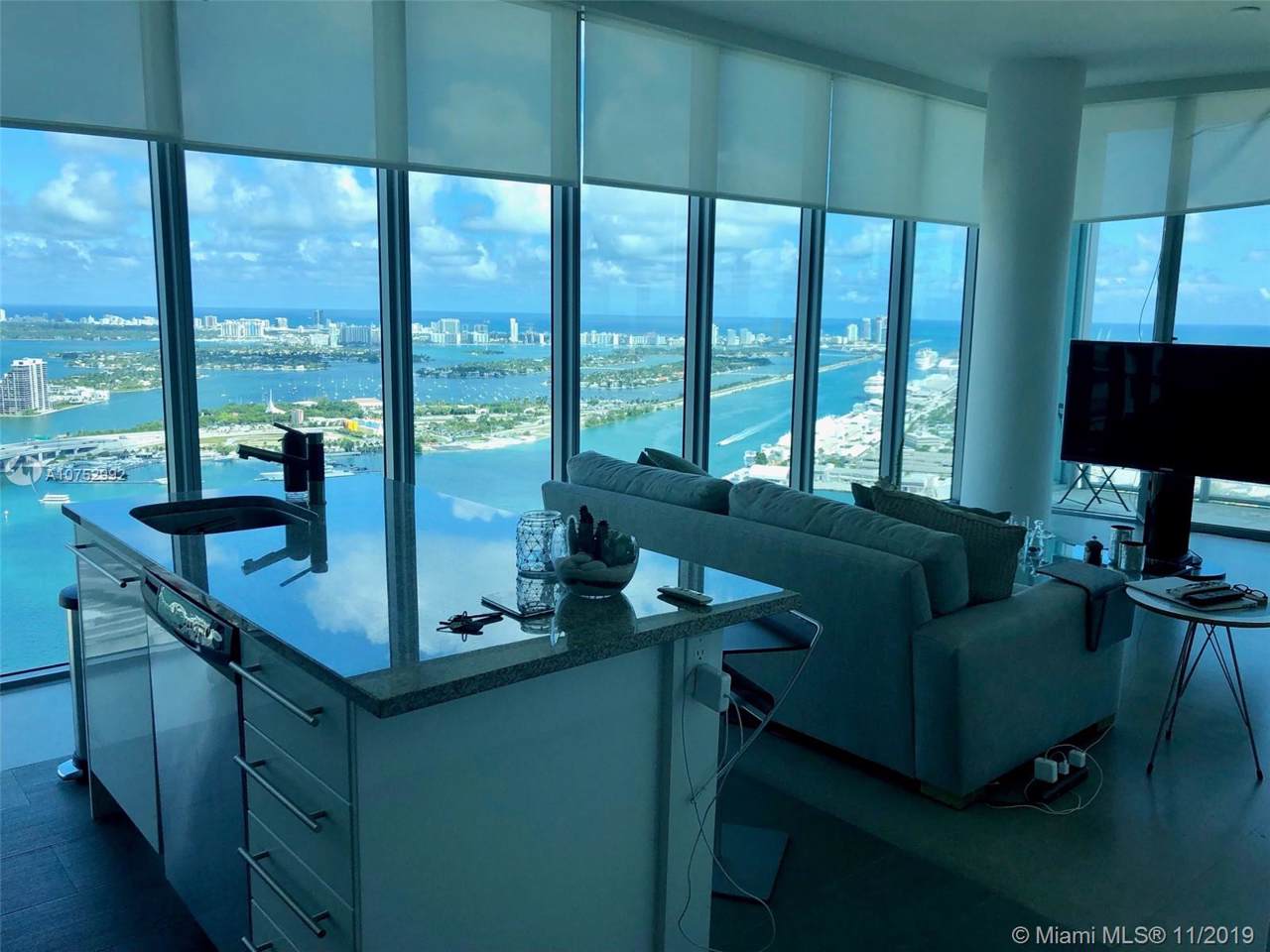 888 Biscayne Blvd - Photo 1