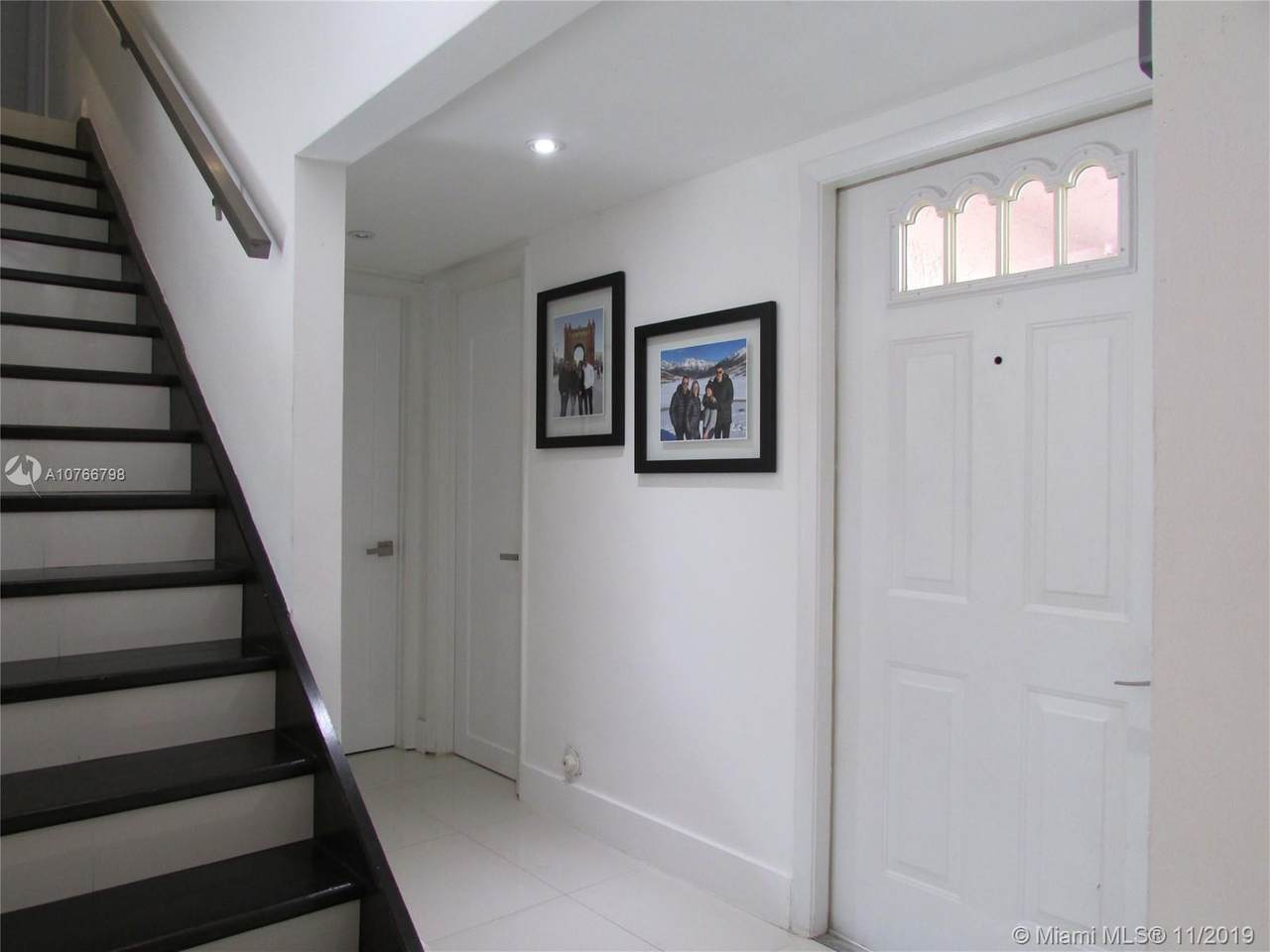 1357 Springside Dr - Photo 1