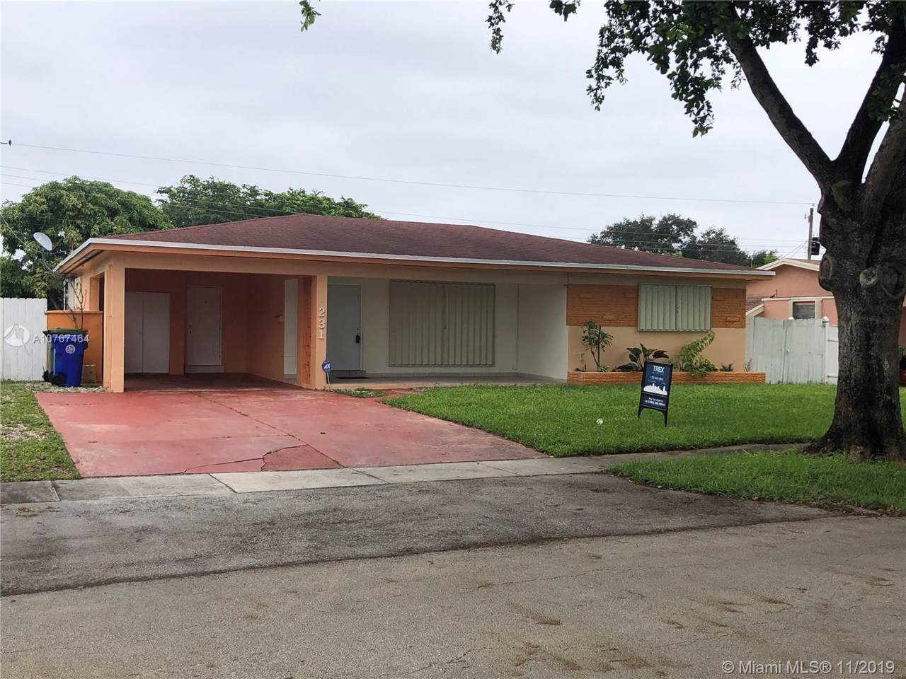 231 71st Ave - Photo 1