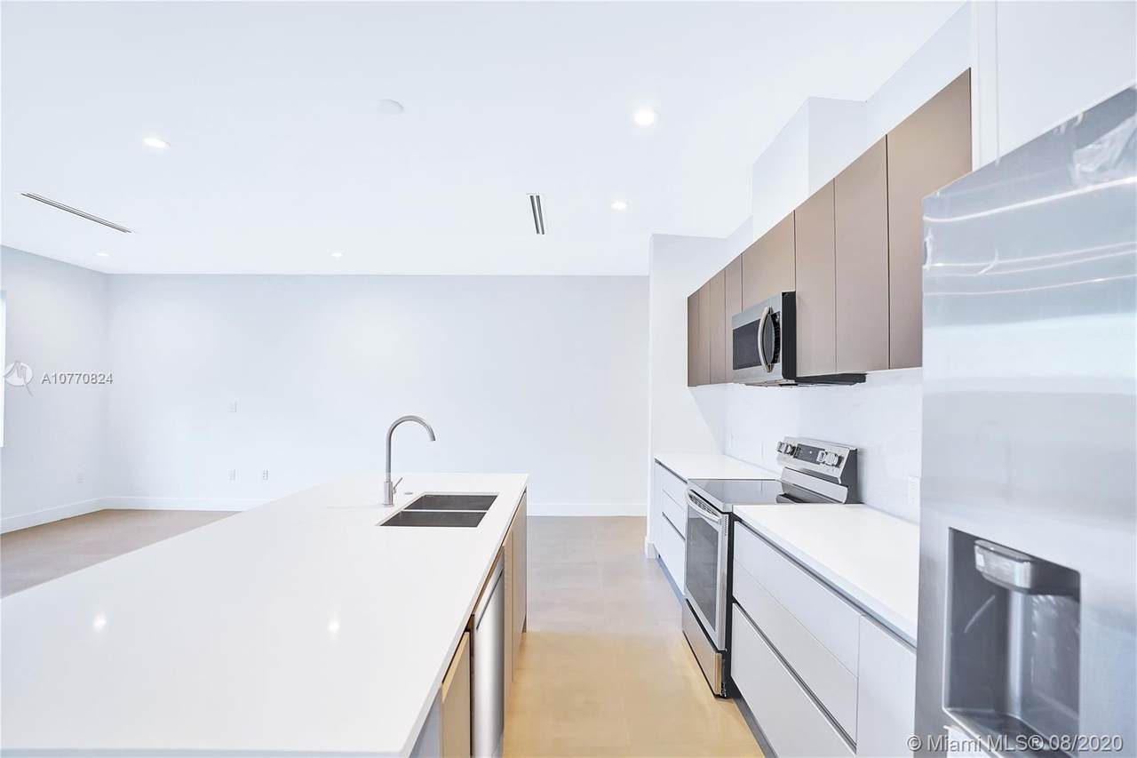 807 Se 14th St - Photo 1