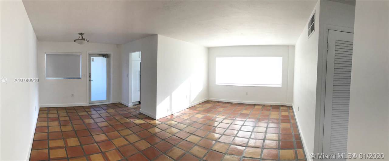 1030 9th St - Photo 1