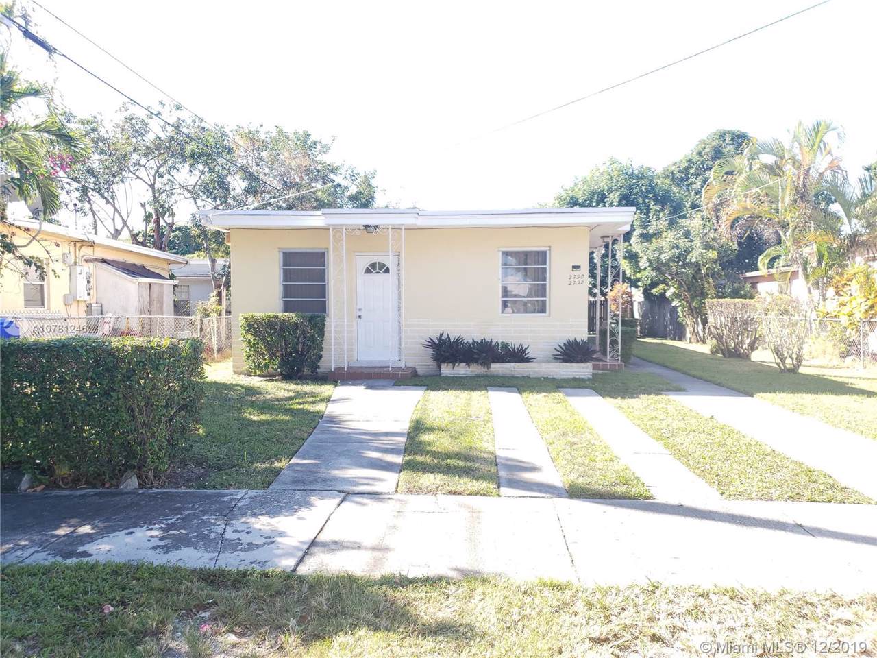 2790 31st Ct - Photo 1