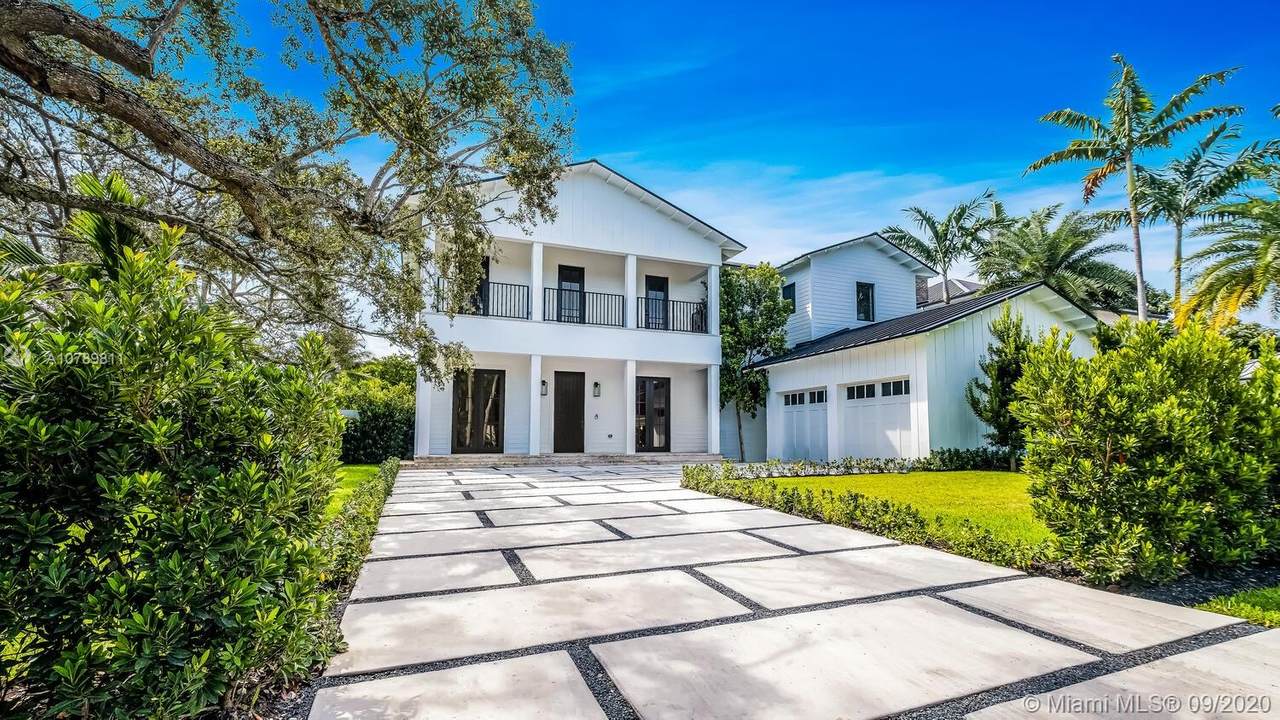 7540 54th Ct - Photo 1