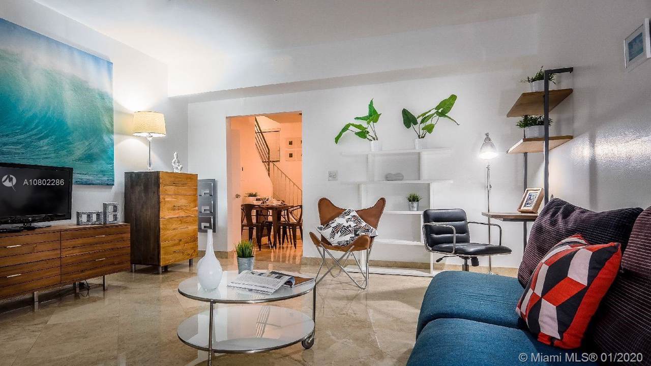 1525 Pennsylvania Ave - Photo 1
