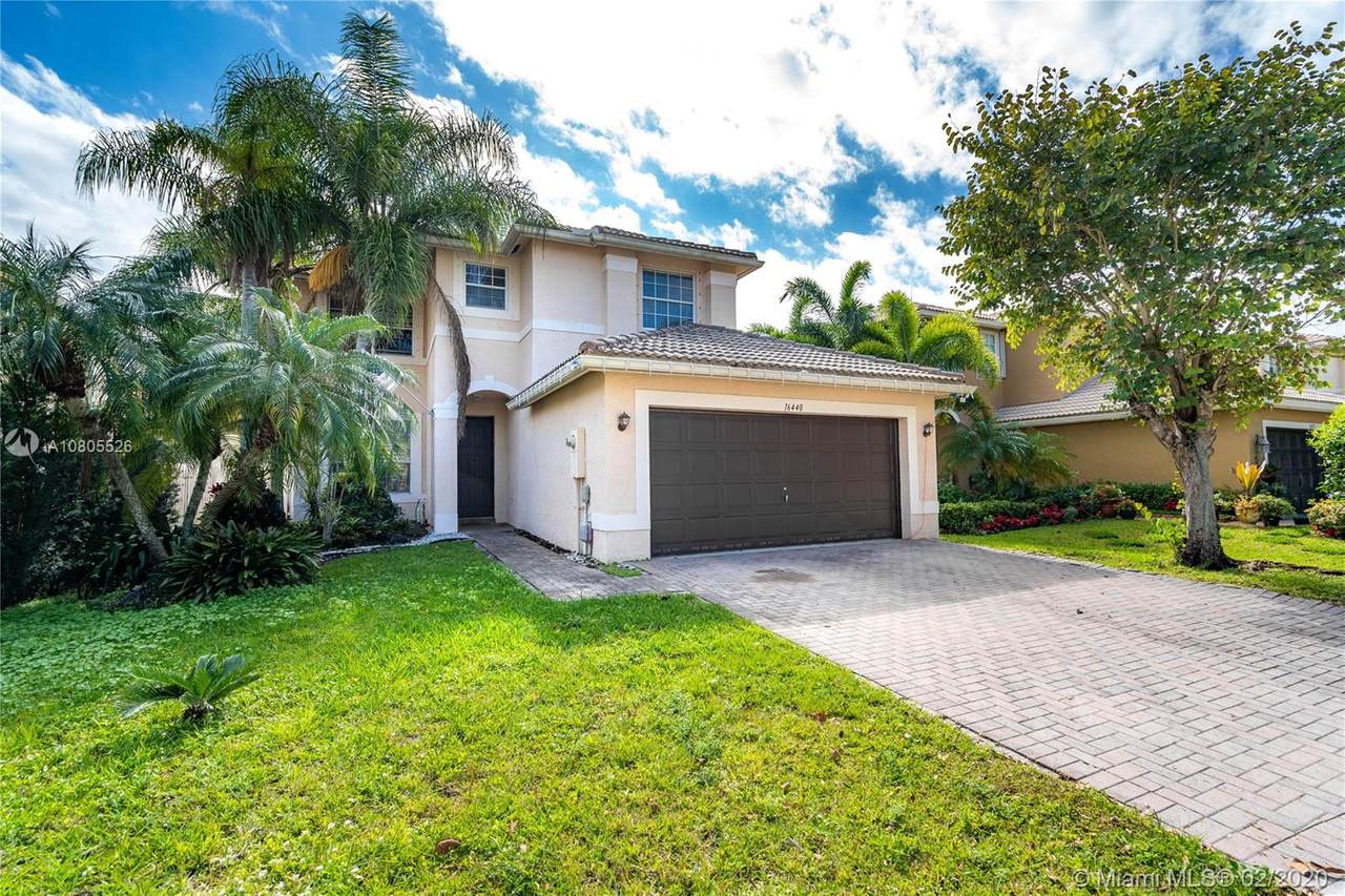 16440 28th Ct - Photo 1