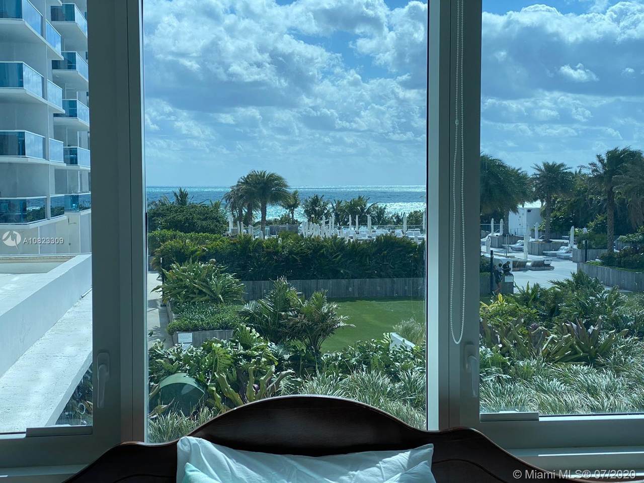 2301 Collins Ave - Photo 1