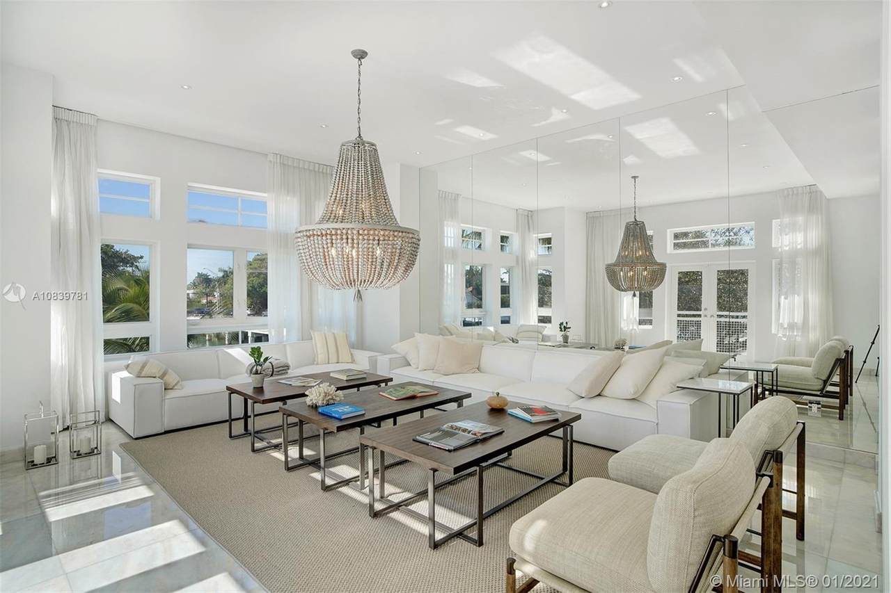 6201 Laguna Path - Photo 1