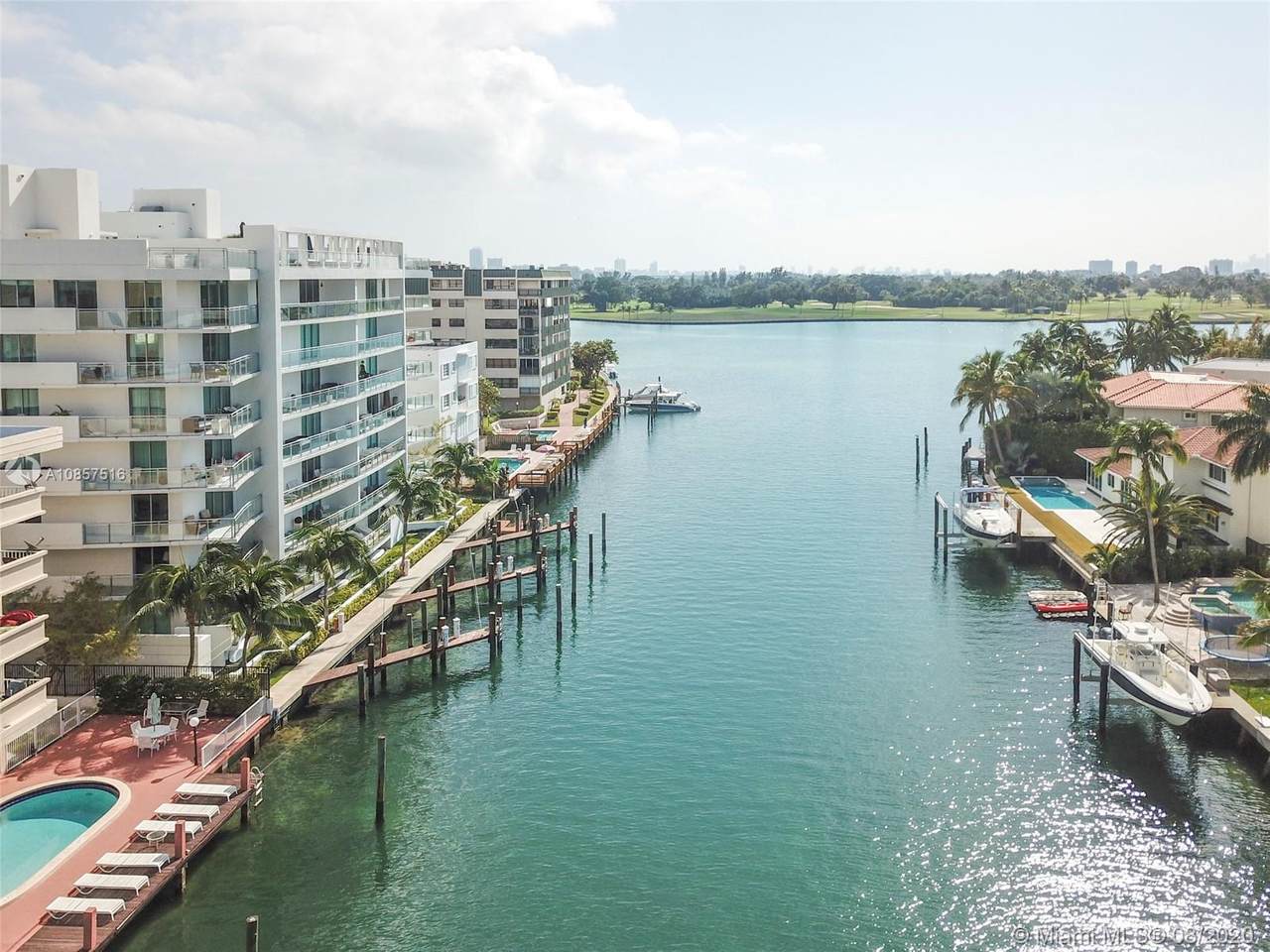 9400 Bay Harbor Dr - Photo 1