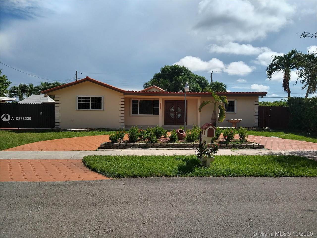 5025 113th Ct - Photo 1