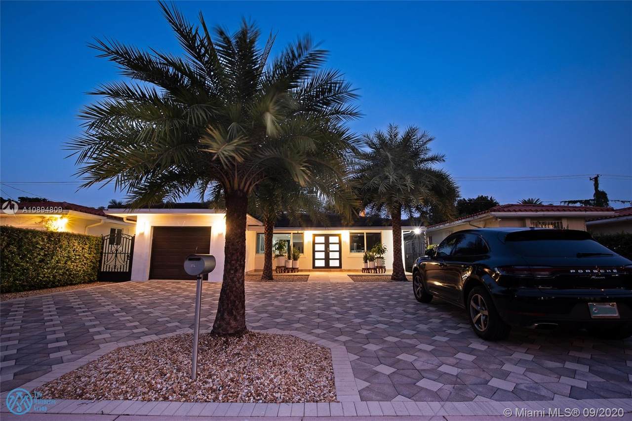 1115 Red Road - Photo 1