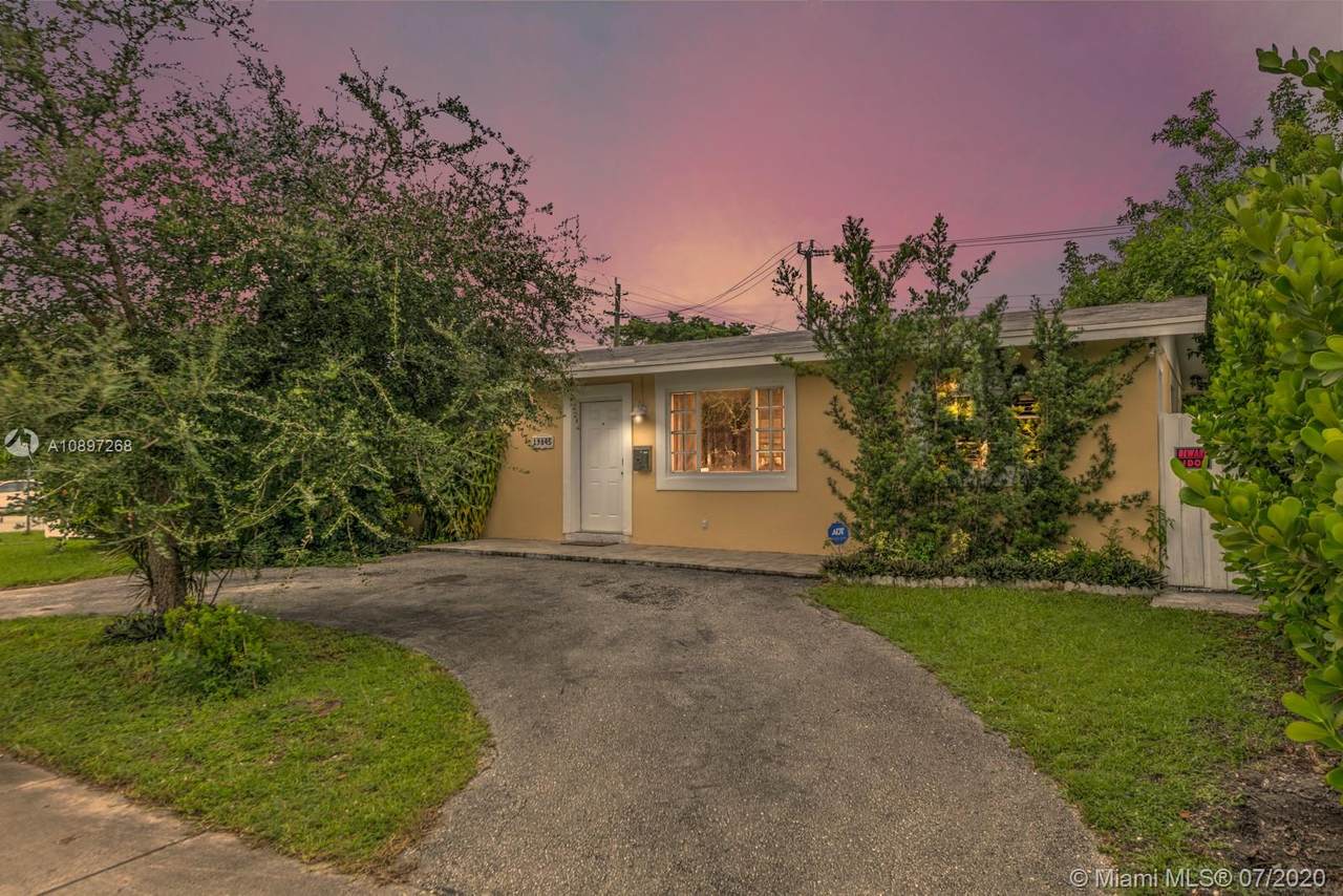 19845 10th Ave - Photo 1