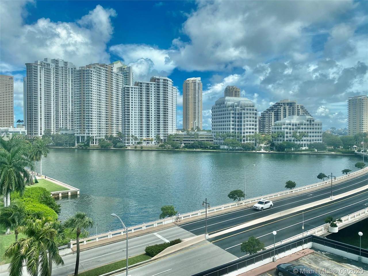 801 Brickell Bay Dr - Photo 1