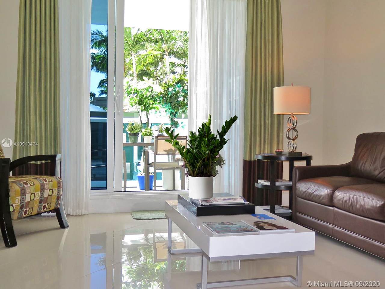 2301 Collins Ave - Photo 1