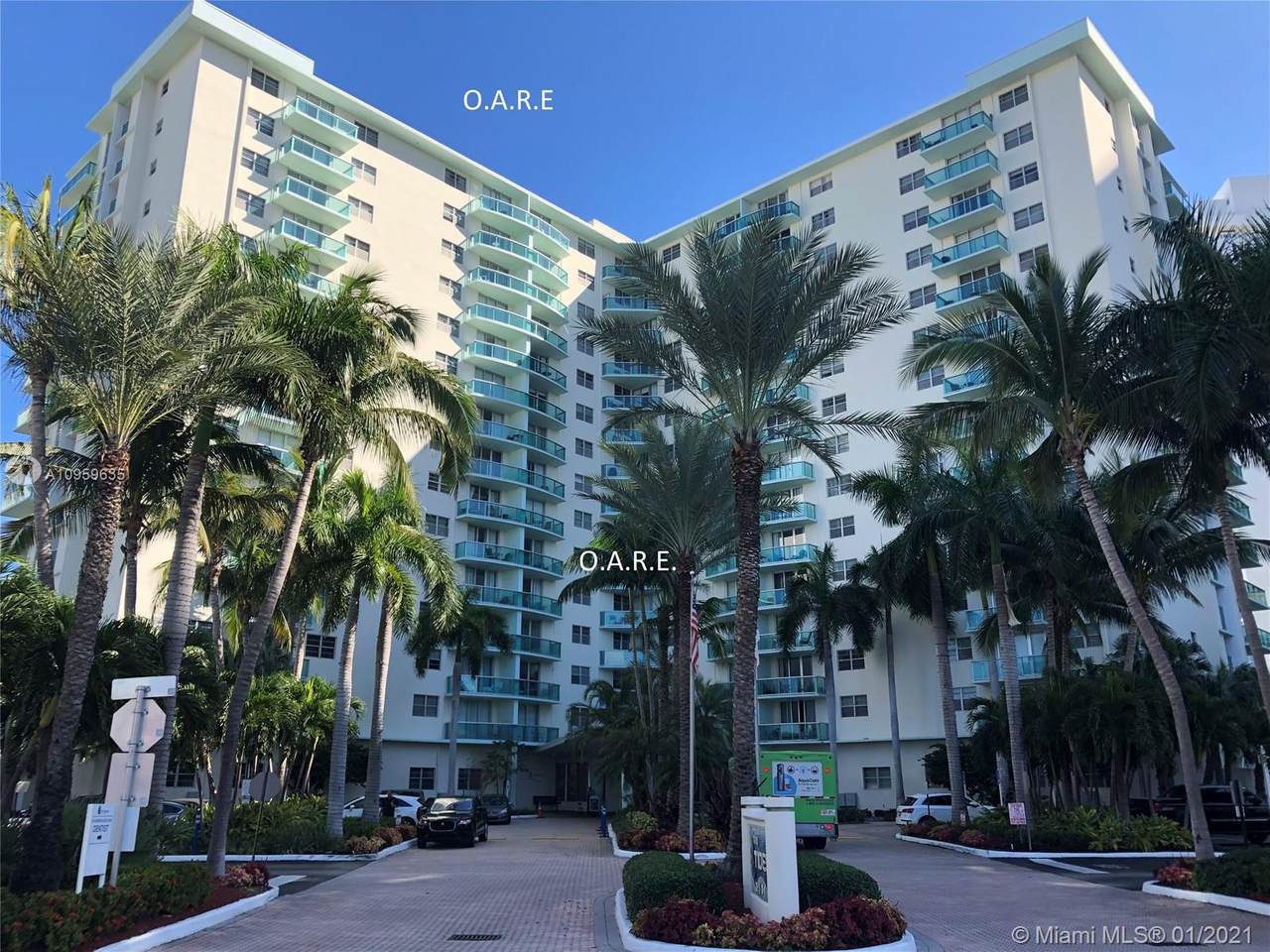 3901 Ocean Dr - Photo 1