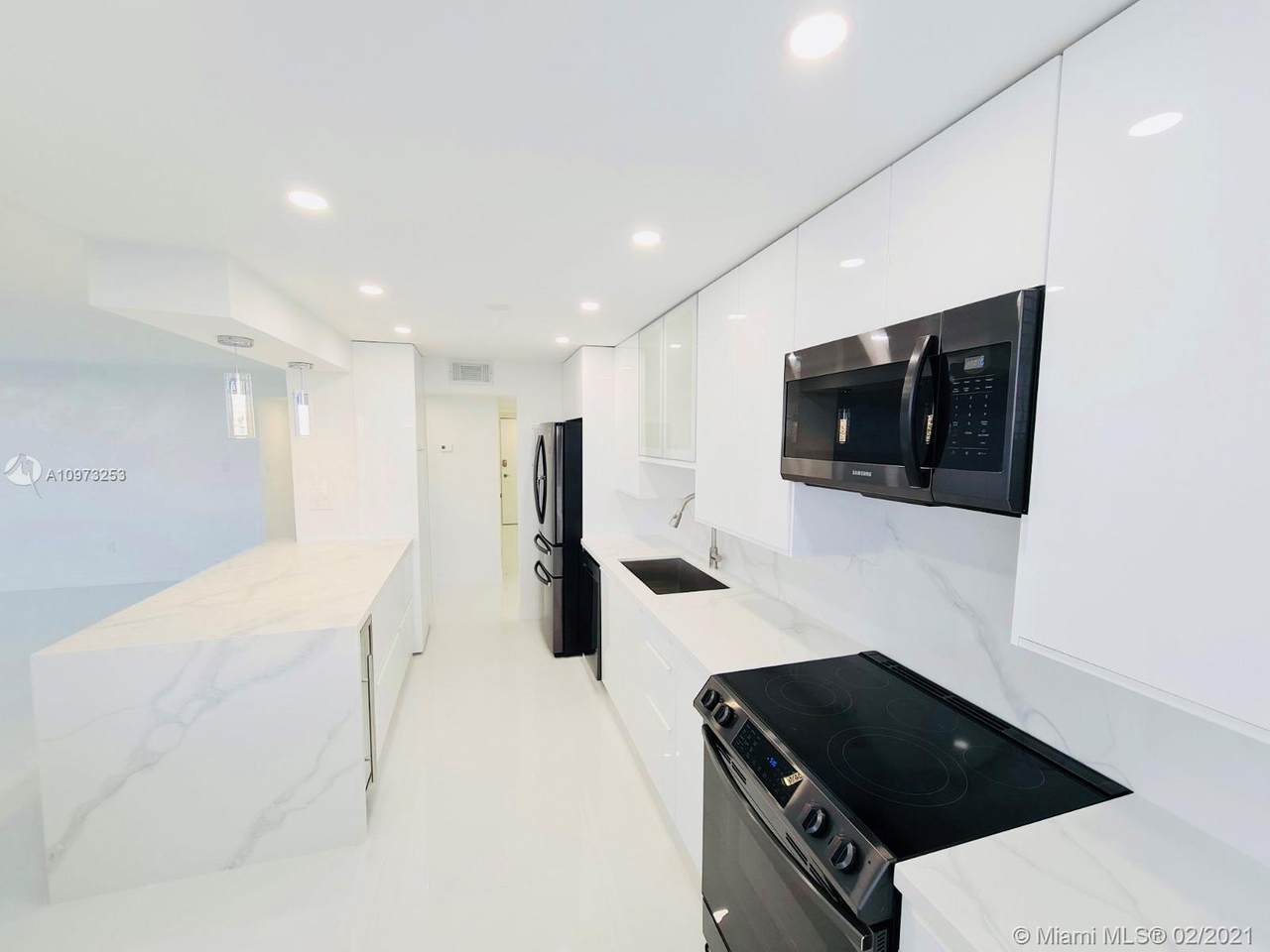 18011 Biscayne Blvd - Photo 1