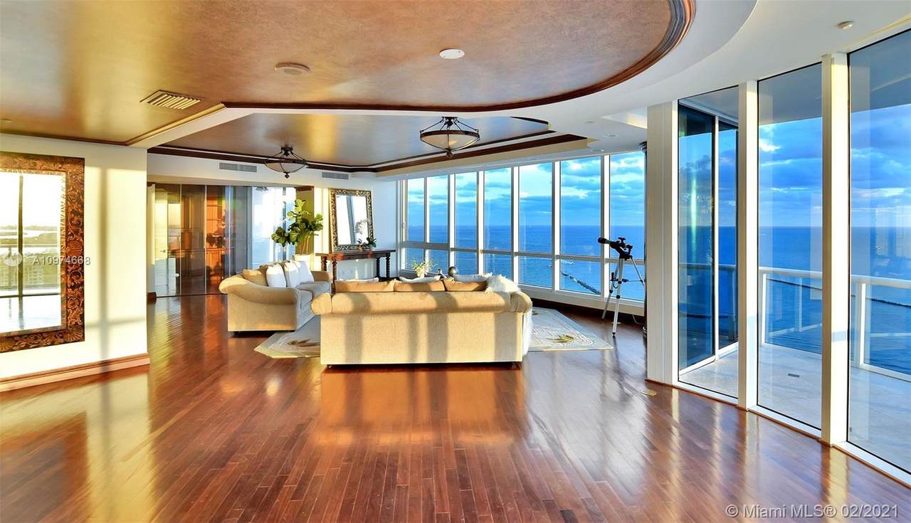 100 Pointe Dr - Photo 1