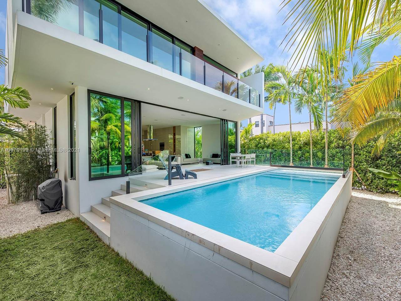 247 Palm Ave - Photo 1