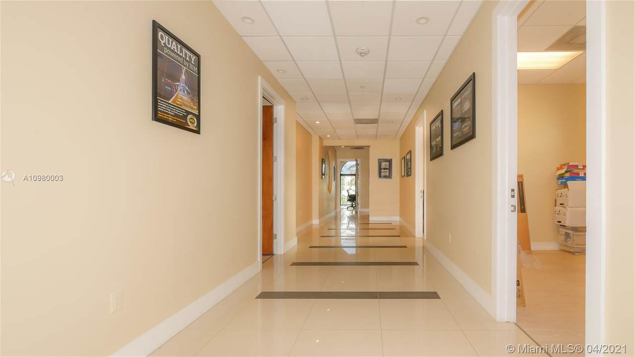 1805 Ponce De Leon Blvd - Photo 1