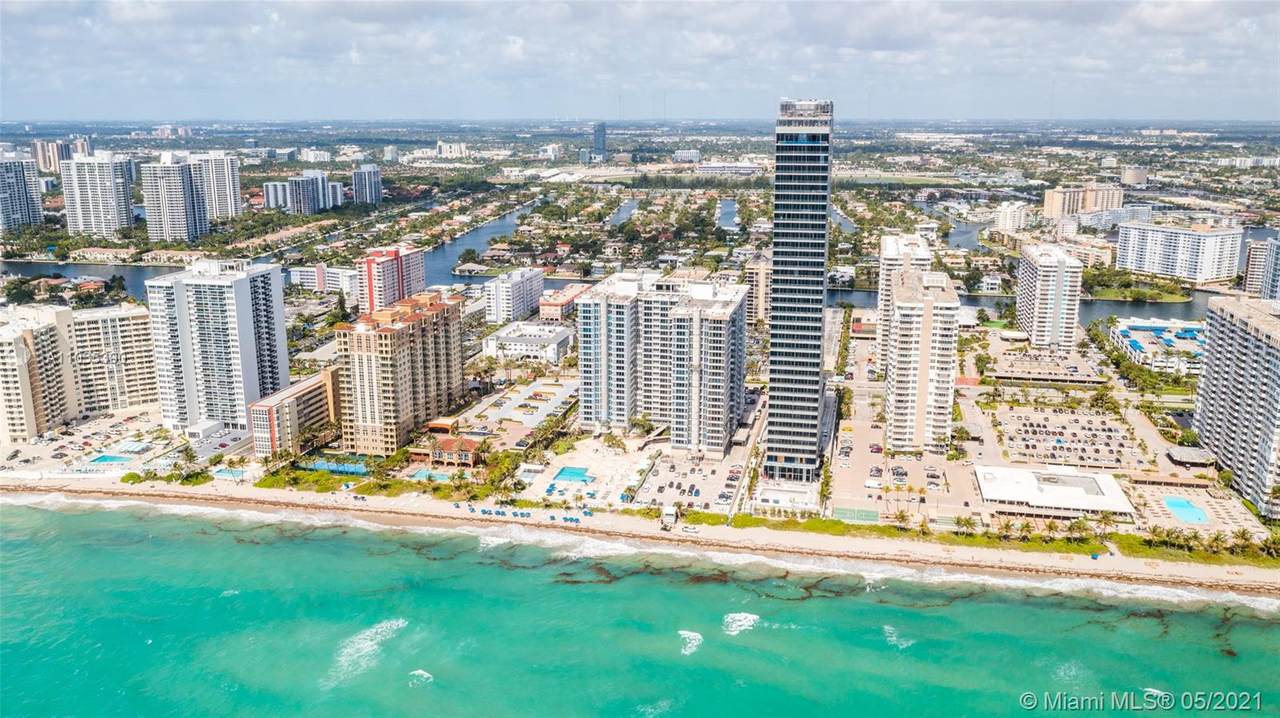 2030 Ocean Dr - Photo 1