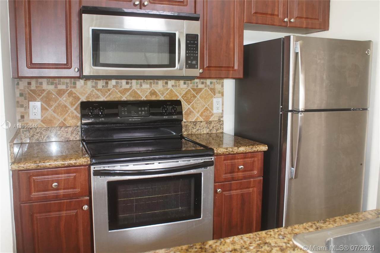 10521 157th Pl - Photo 1