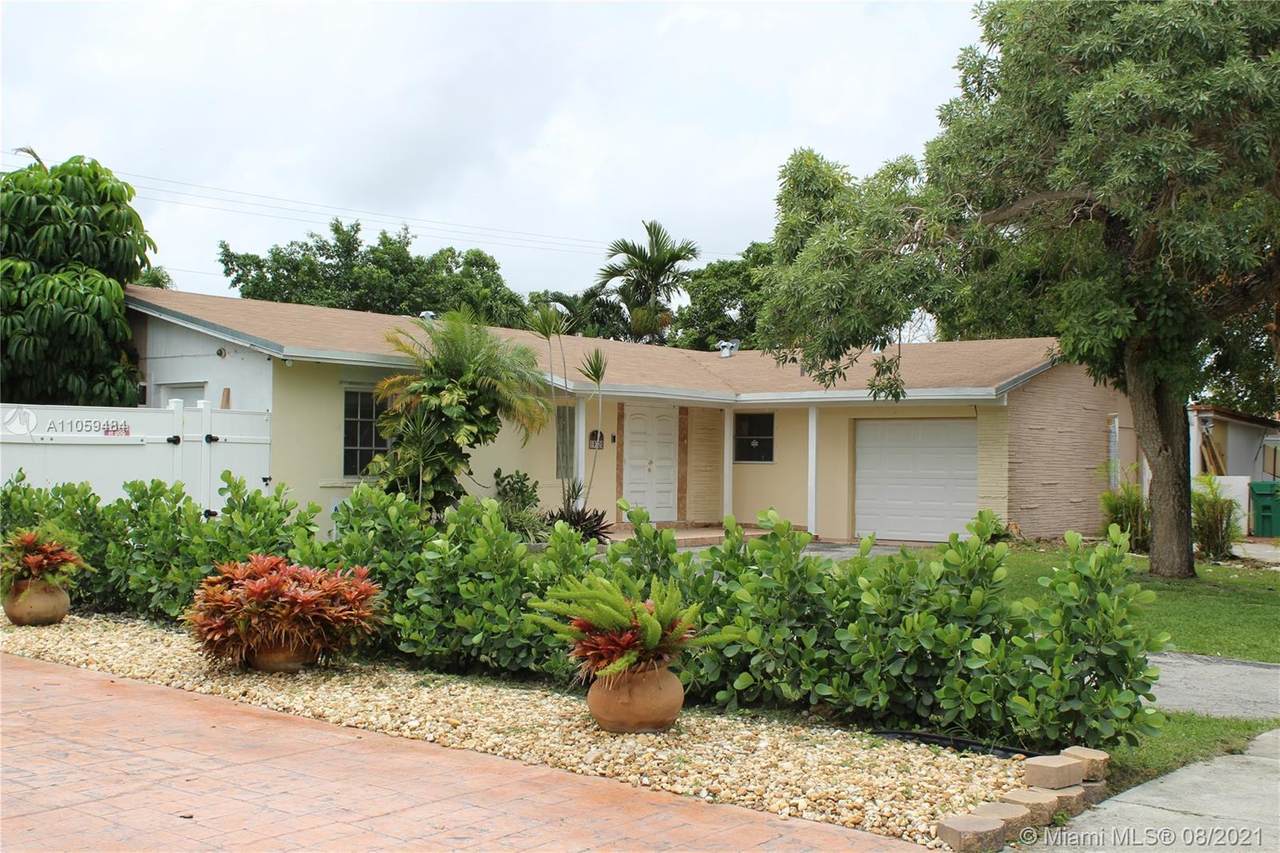 19720 Lenaire Dr - Photo 1