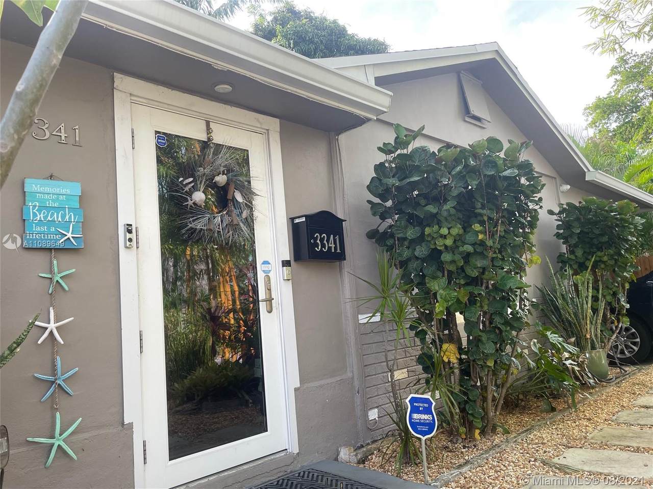 3341 11th Ave - Photo 1