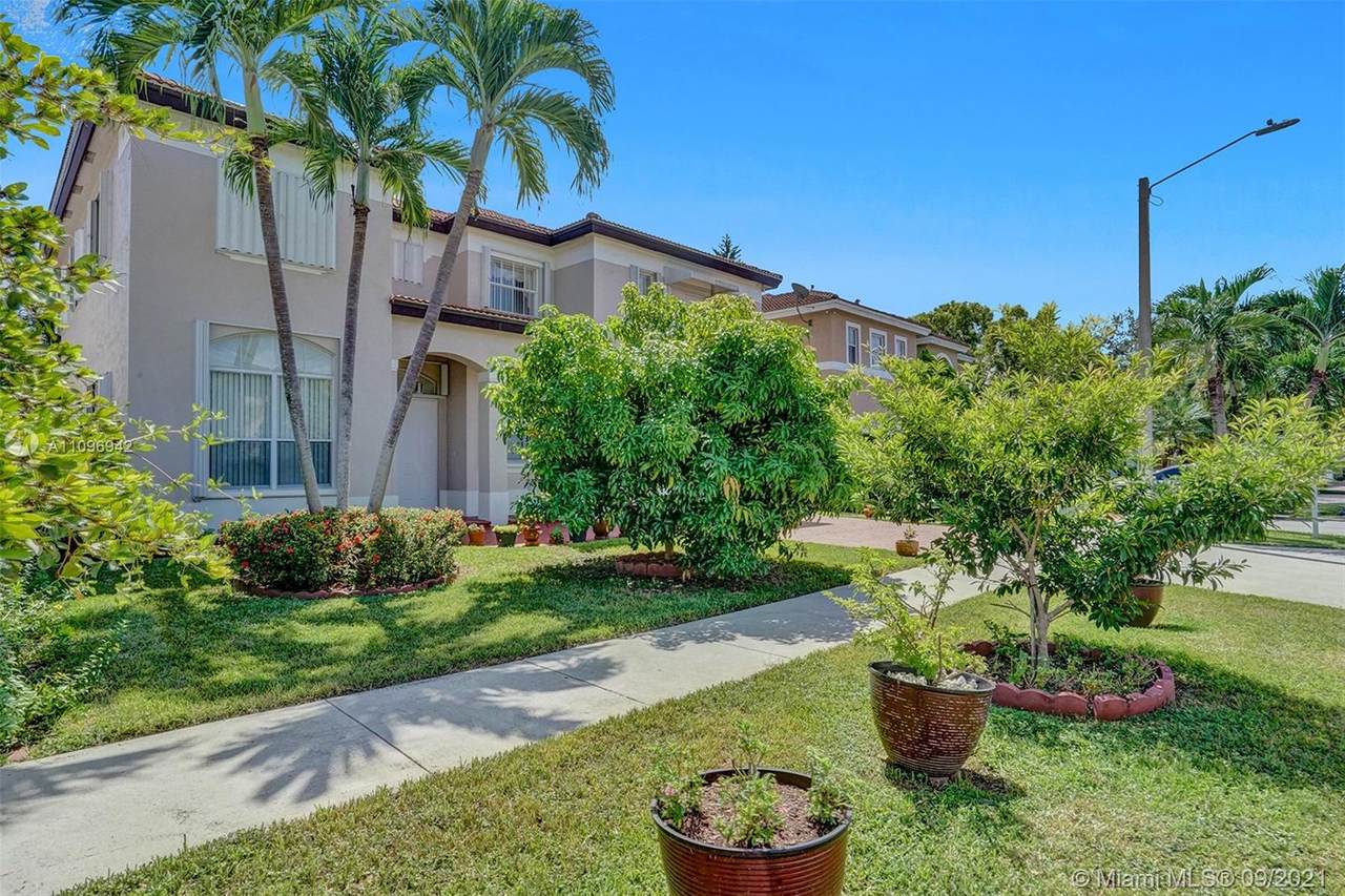11667 153rd Ct - Photo 1