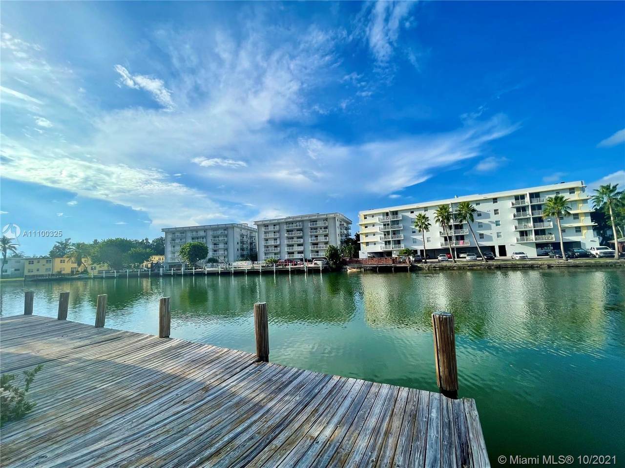 1185 Marseille Dr - Photo 1