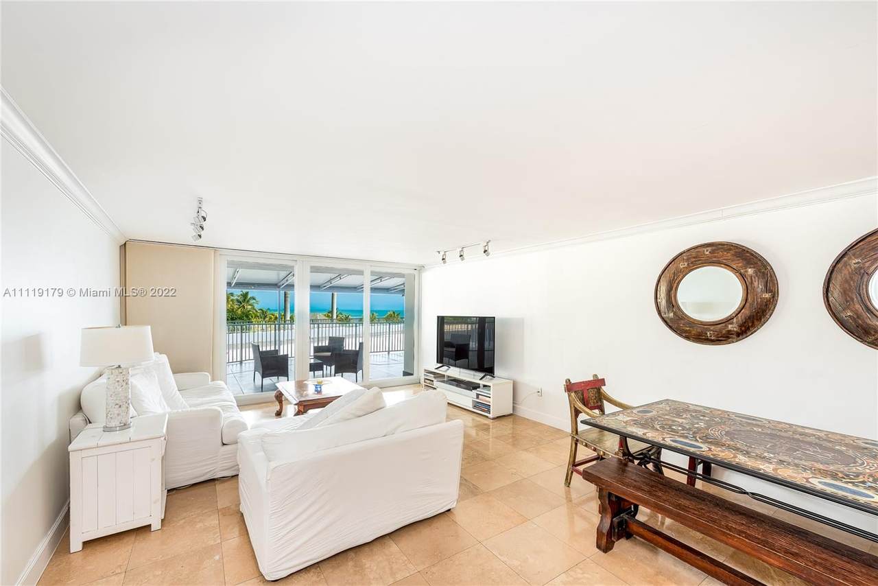 600 Grapetree Dr - Photo 1