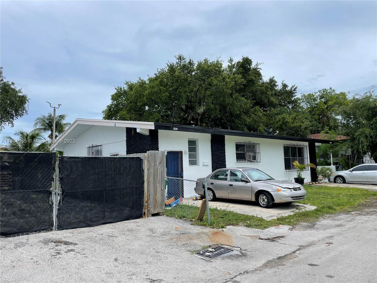 6101 Miami Ct - Photo 1