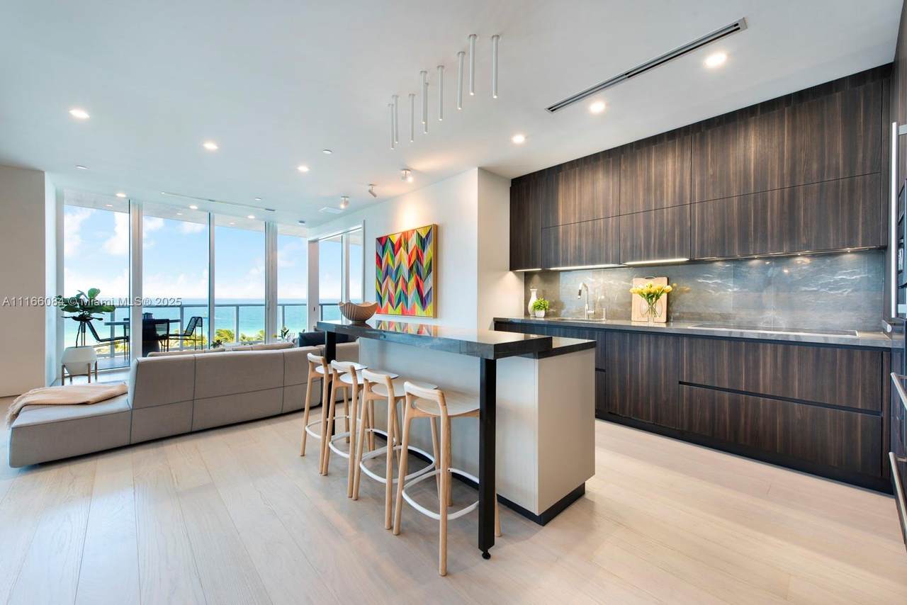100 Pointe Dr - Photo 1