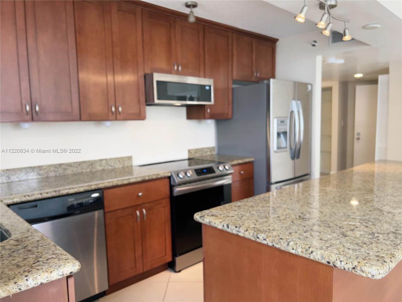 770 Claughton Island Dr - Photo 1