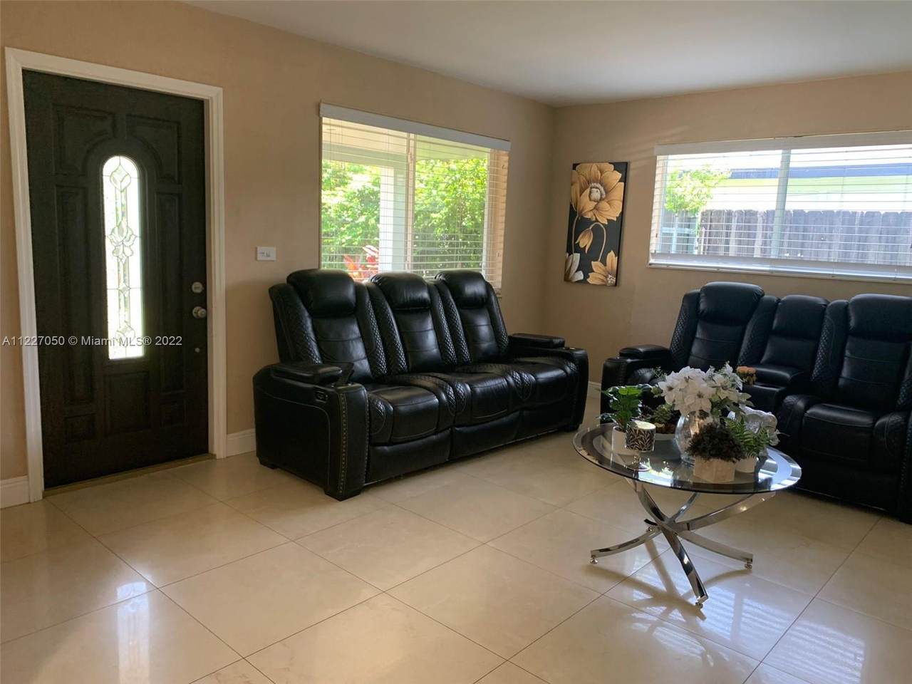 7250 Waterway Dr - Photo 1