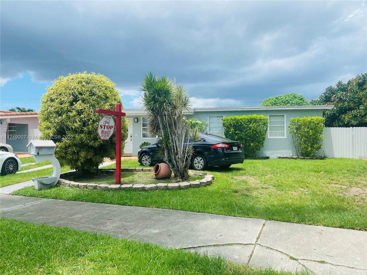 11245 47th Ter - Photo 1
