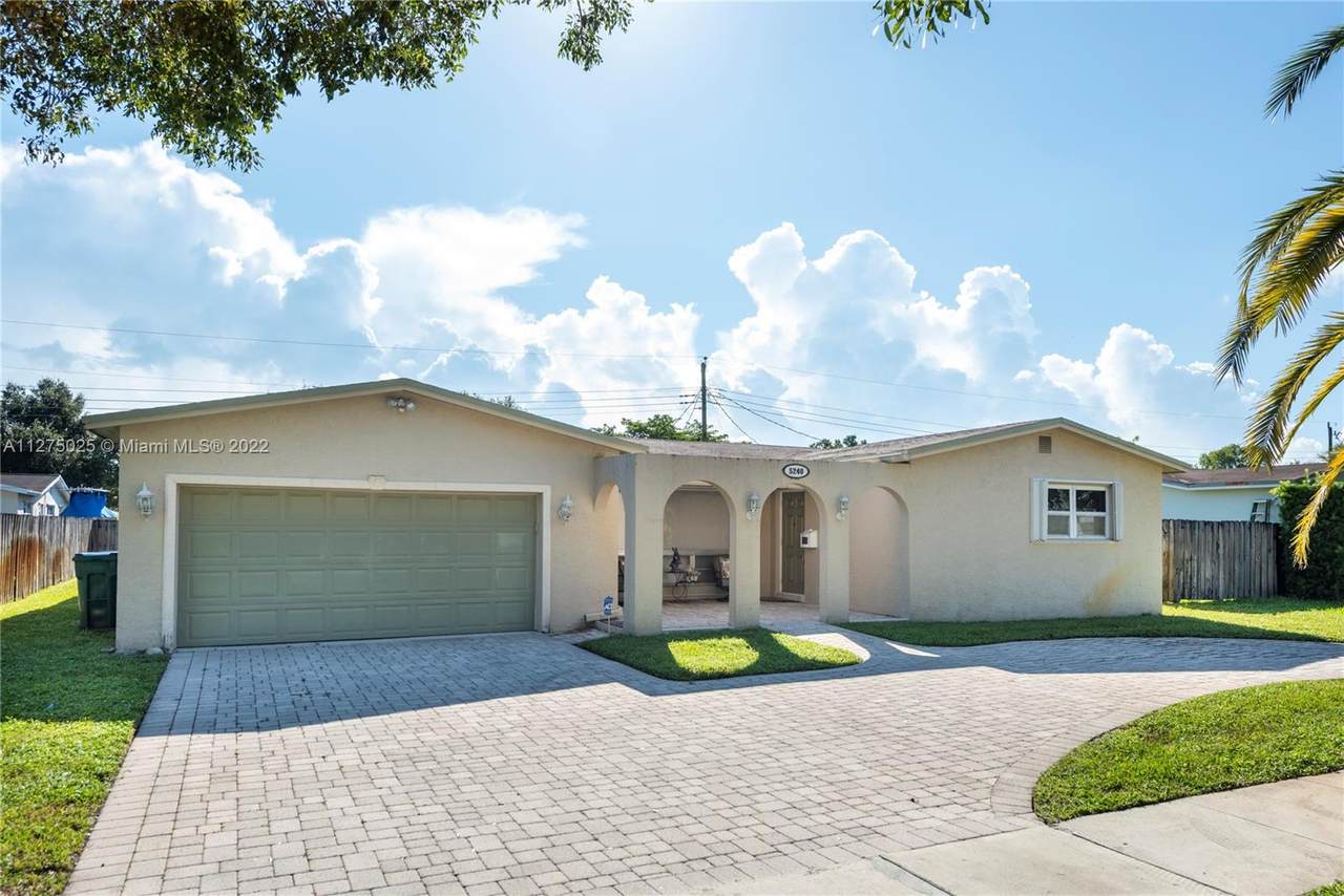 5240 89th Ave - Photo 1